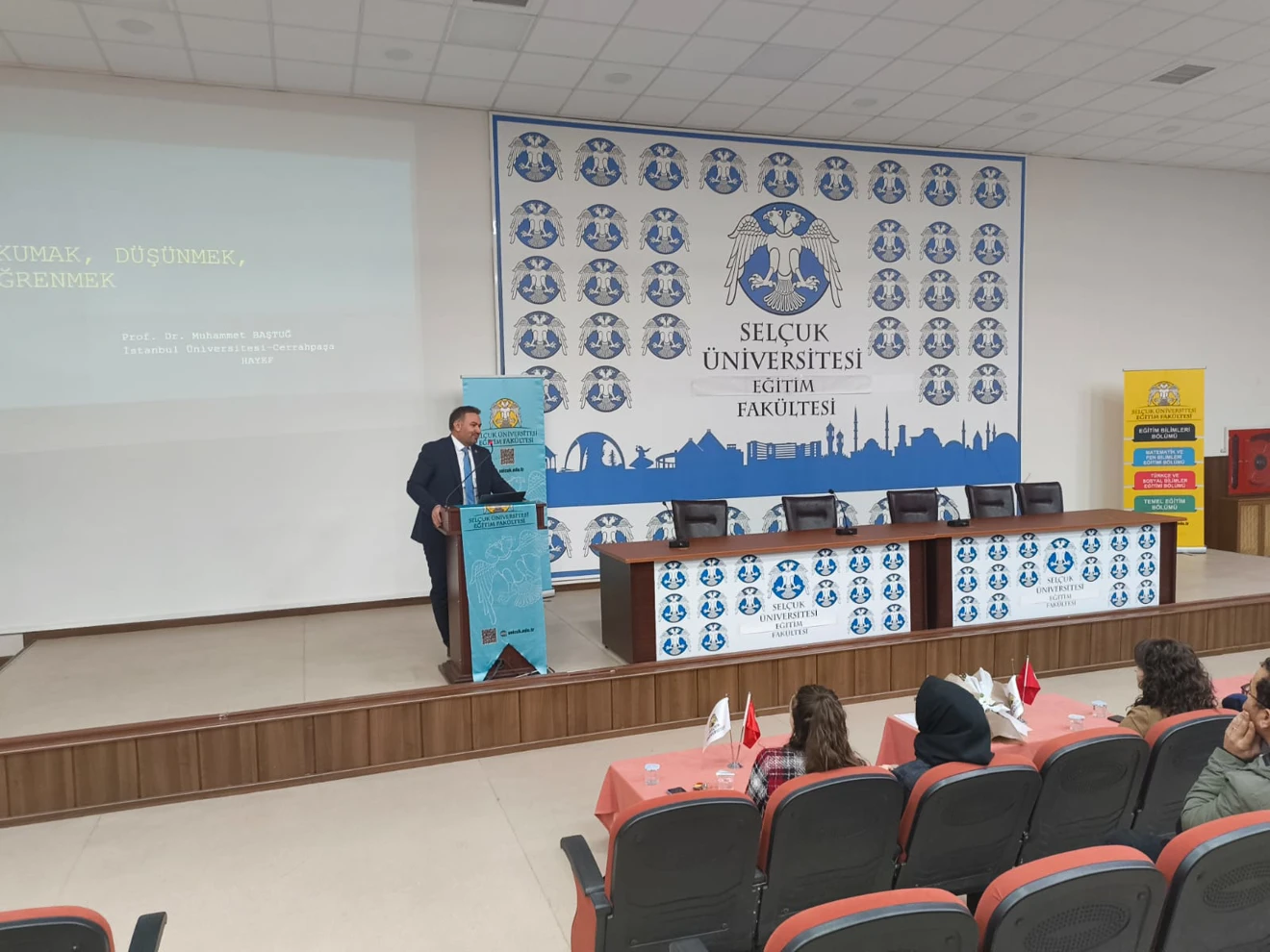"Okumak, Düşünmek, Öğrenmek" Konulu Söyleşi Gerçekleştirildi